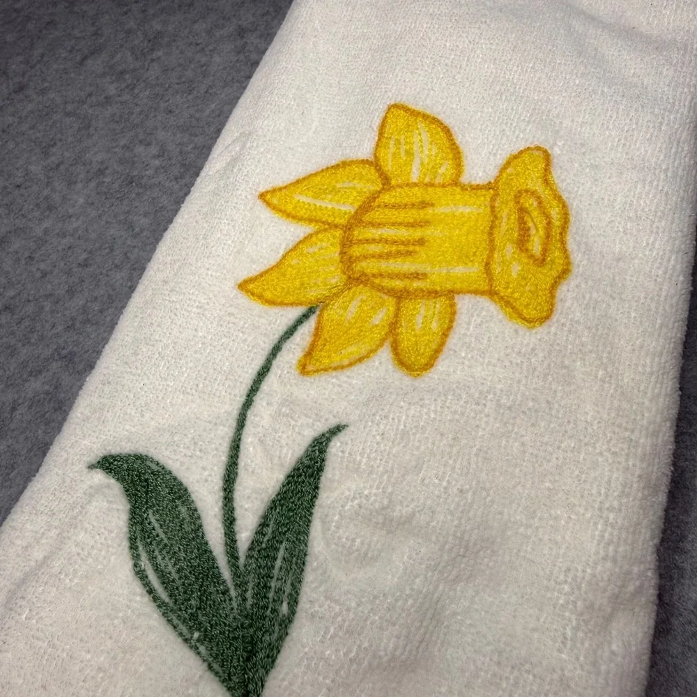 Vtg 1960's Hand Towel Daffodil Martex West Point Pepperell Cotton USA RARE 15x26